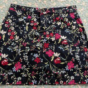 Croft & Barrow, beautiful stretch skirt. Size 8